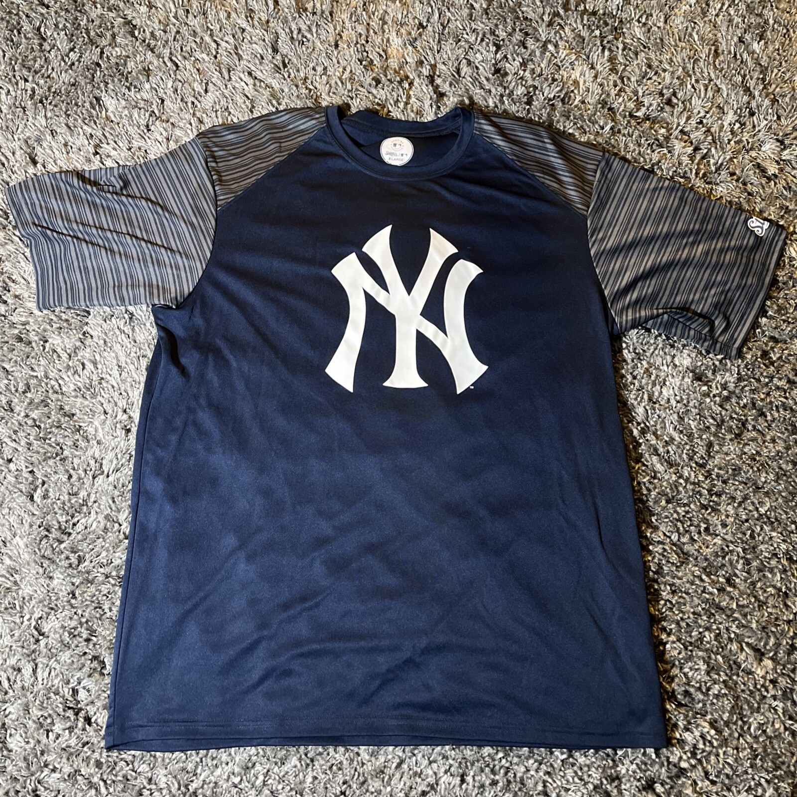 New York Yankees Logo Stretch Striped Sleeve T-Shirt By Stitches- Men's XL EUC