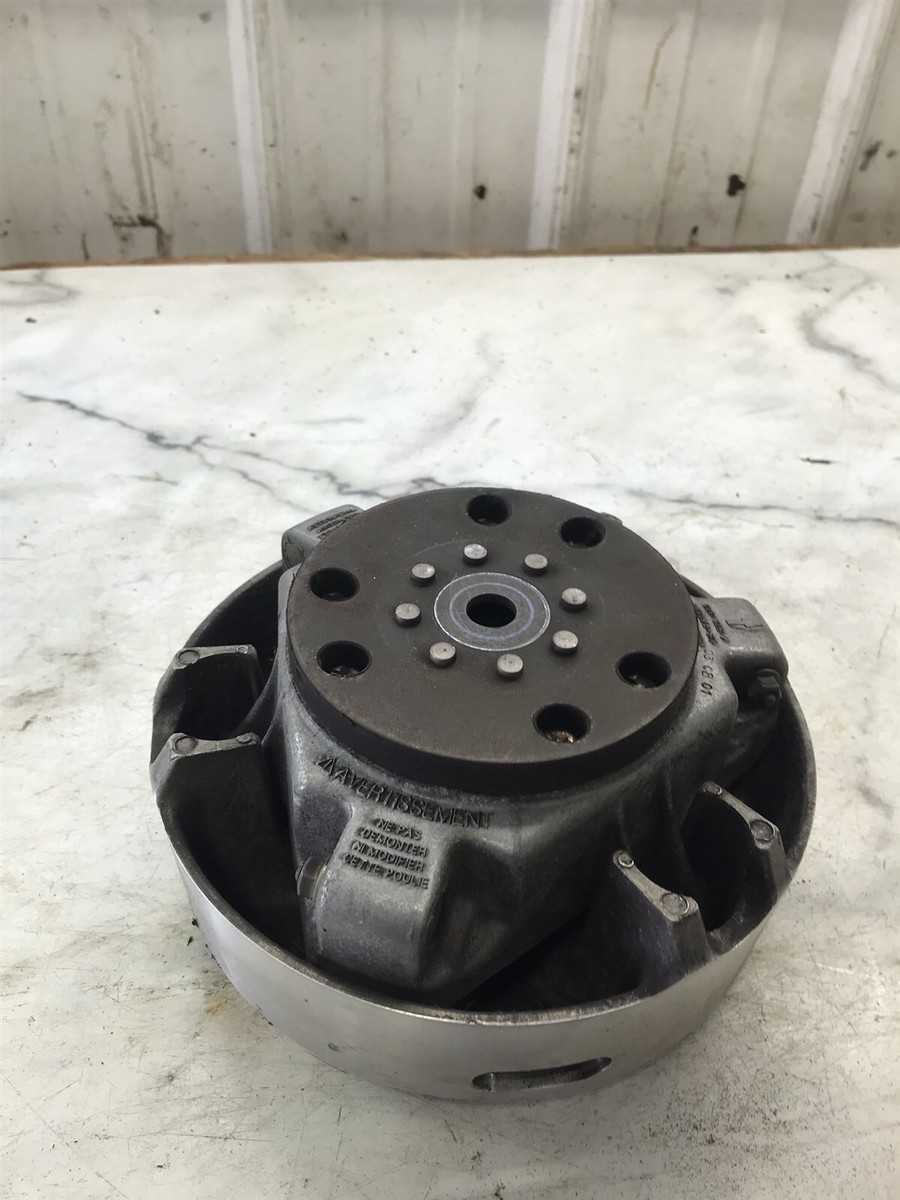 スクーピー 04 Ski-Doo MXZ 800 Formula XP-S II front drive primary clutch