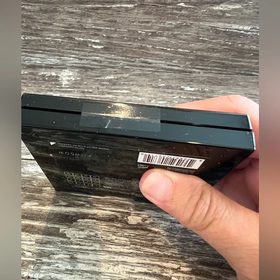 NYX Ultimate Eyeshadow Palette Utopia 16 Color Powder Metallic Matte Vegan New - Image 4 of 4