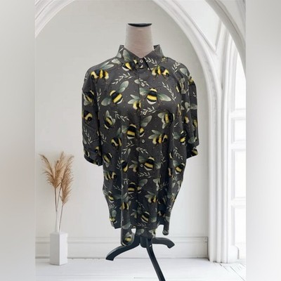 Simmashah Men's Bumble Bee Print Short Sleeve Button-Up Shirt   Size XXL   NWT
