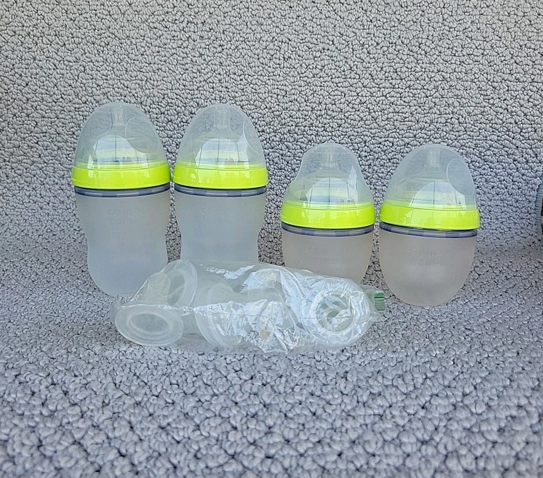 Comotomo Baby Bottle Green 8 Oz And 5 Oz Plus 10 Sz 1 Nipple