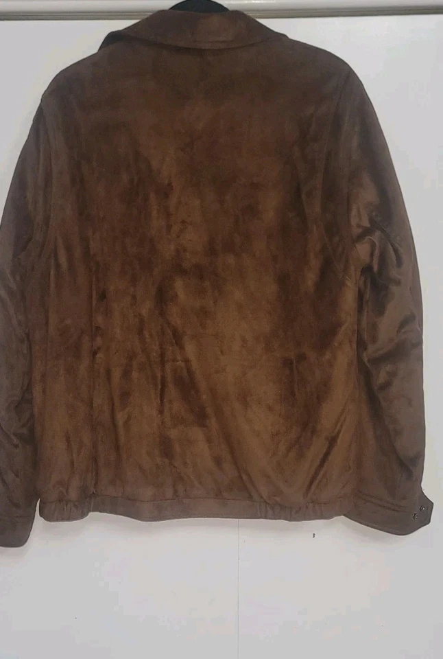 Chaqueta blusa acabado gamuza Liz Claiborne. Hombre Talla Mediana. Muy bueno... Foto 2 de 4