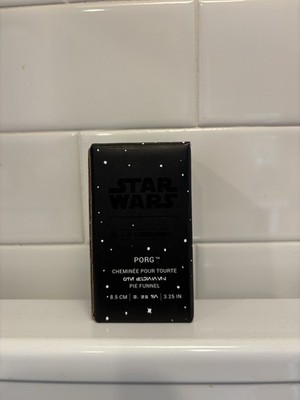 Le Creuset Porg Pie Funnel Star Wars Collectible New In Box