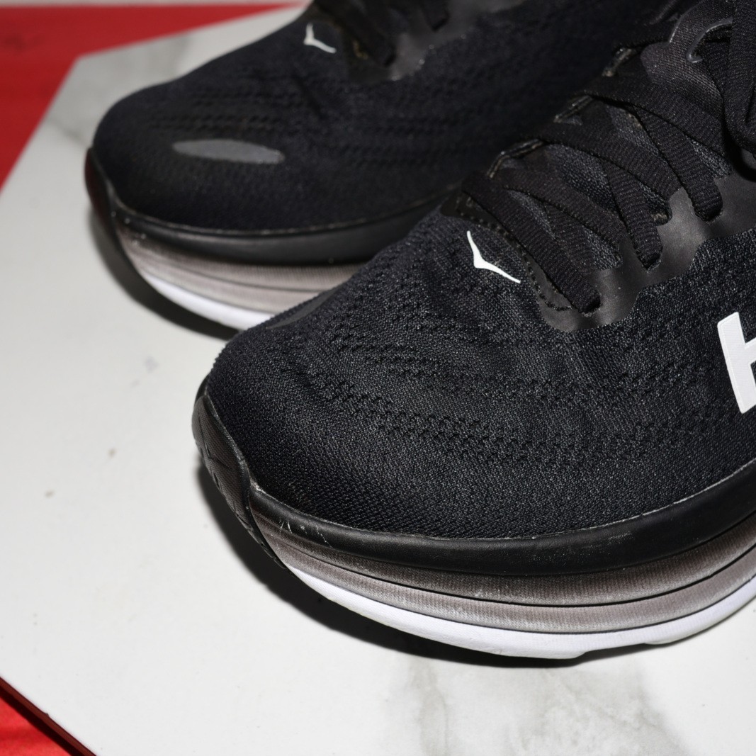 HOKA Bondi 8 Running Shoe Women US 11 B thumbnail 7