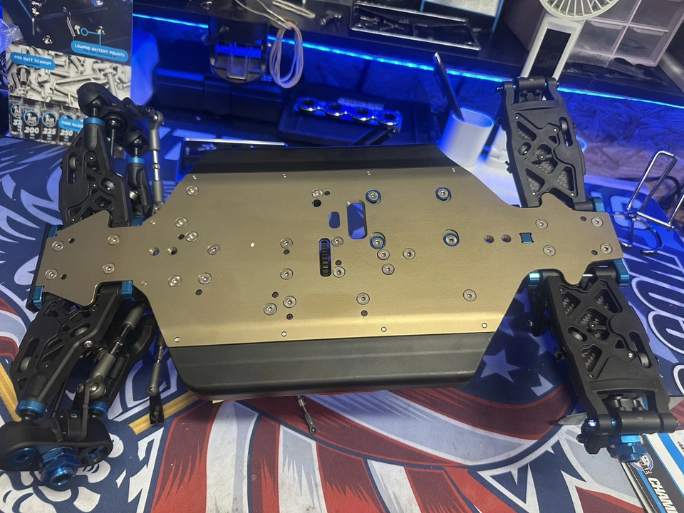 Team Associated Rc8b4 - Image 4 of 4