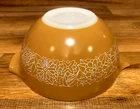 Pyrex Woodland Cinderella Mixing Bowl #441 Tan/White Flowers 750 ml 1 1/2 pint