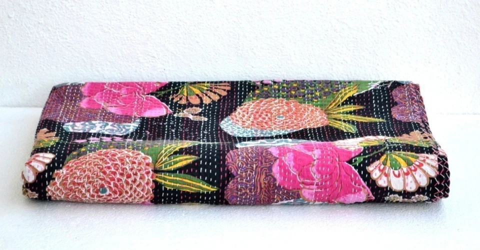 Colcha india hecha a mano con estampado floral doble Kantha manta de algodón Gudari Foto 3 de 4