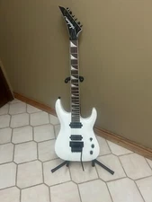 JACKSON LIMITED EDITION X SERIESDINKY EXTREME DKARGUUITAR WITH EMG HOT 70'S PU'S