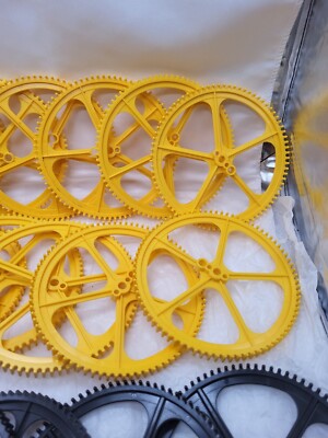 7 K'NEX Large Big Yellow Gears 5