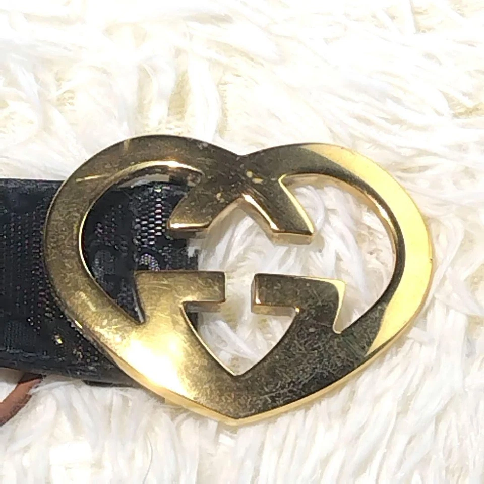 Gucci Cinturón Corazón GG Patrón Tono Dorado Metal Unisex Accesorios Foto 2 de 4