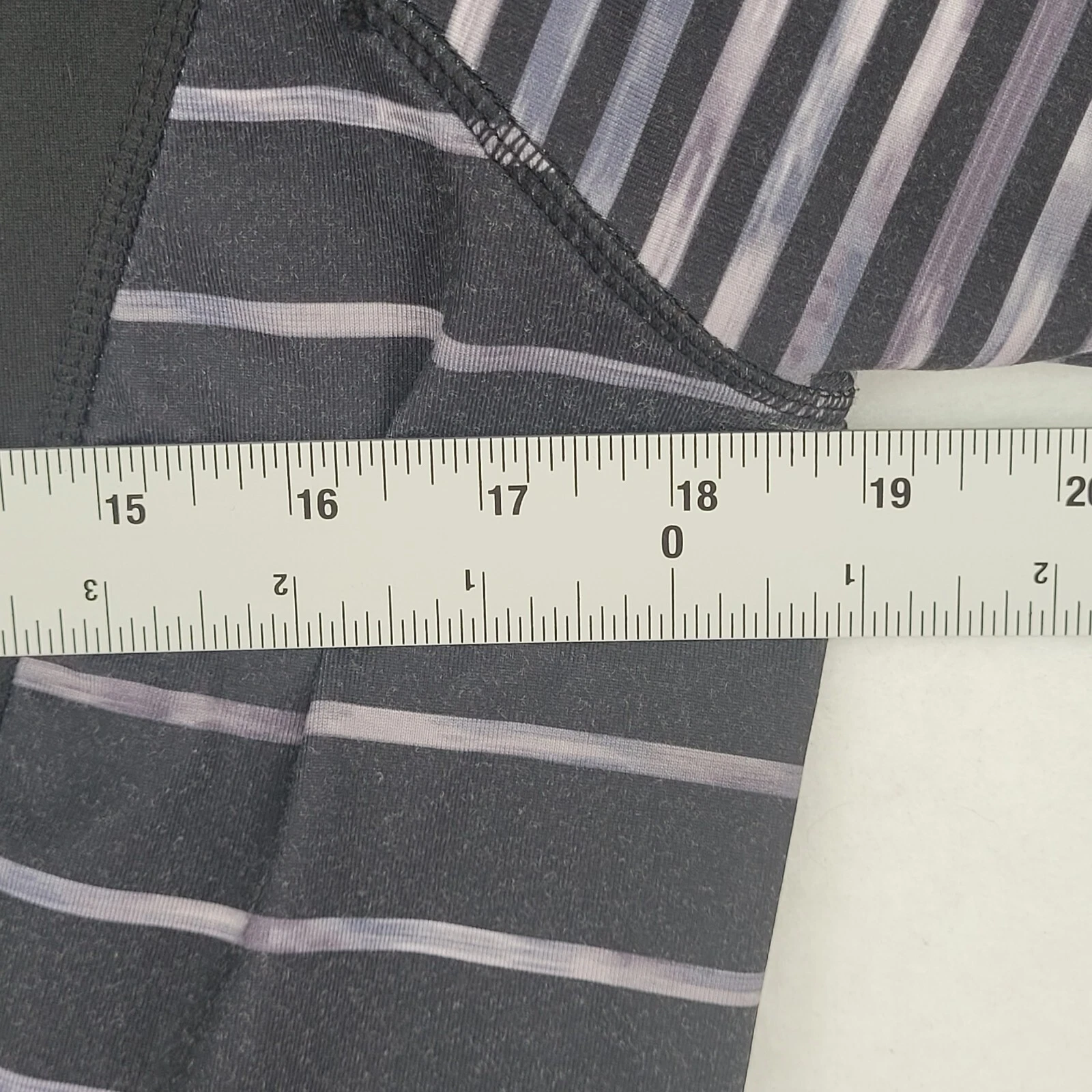 VETEMENTS Maglione donna Reebok taglia M nero bianco felpa con cappuccio a righe pull over