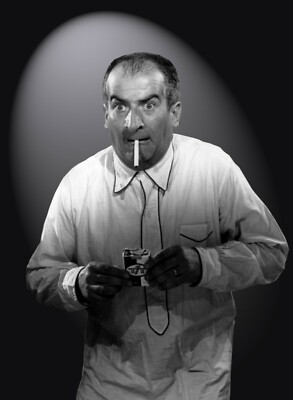 BLACK AND WHITE PHOTO - LOUIS DE FUNES - SIZE 20X27 CM #1