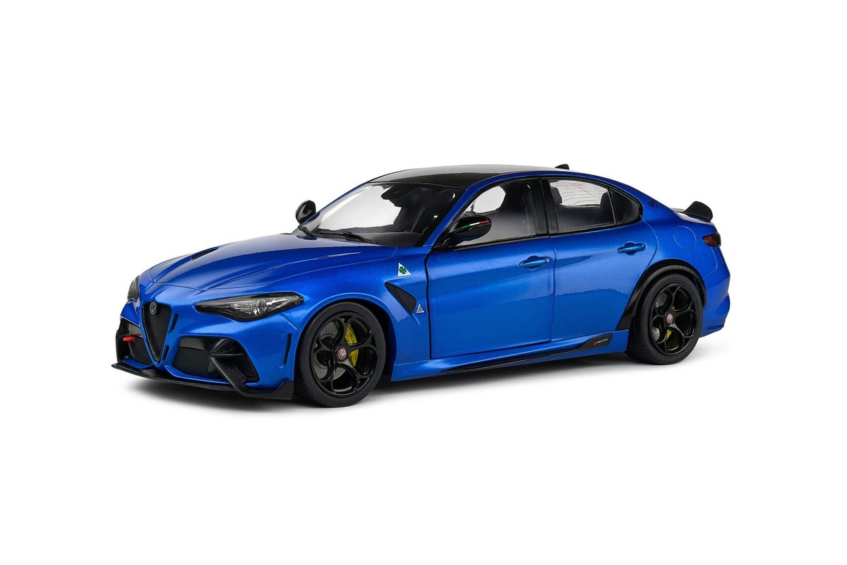 【超希少】Alfa Romeo Giulia GTA M　1/18　ソリド Amazon.com: SOLIDO 1/18 - ALFA-Romeo Giulia GTA-M Tricolore