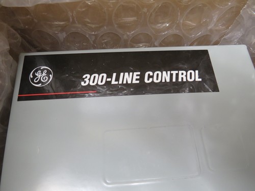 GE CR305D102 Magnetic Contactor 3-Pole Type 1 Encloser - Picture 2 of 4