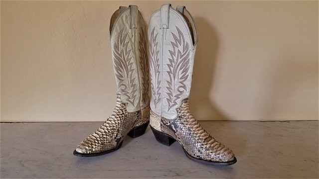 snakeskin cowboy boots womens