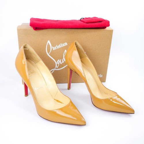Christian Louboutin Size 38 Women's Pointed Toe Patent Leather Pumps in Beige - Picture 2 of 18