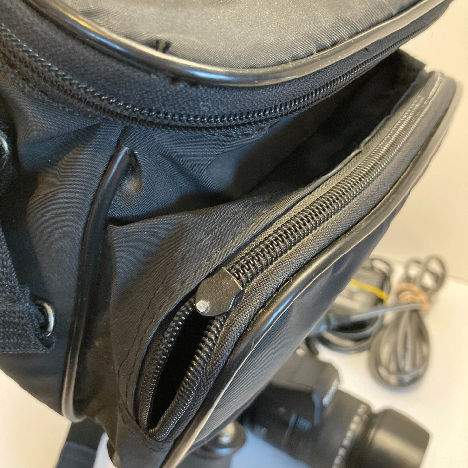 Sony CyberShot DSC-F828 8MP Digital Camera Carl Zeiss Lens Tested + Cord Manual - Image 3 of 4