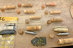 Boye Needles Shuttles and Bobbins for Your Machine Lot (#6) Flanged Tube Chicago