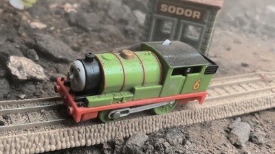 Thomas & Friends Trackmaster Percy (USED IN THE ORIGINAL  CRASH REMAKES )