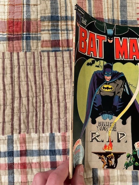 Batman Bronze/Copper/Modern Age Comic Lot (DC Comics Softcover) - Image 3 of 4