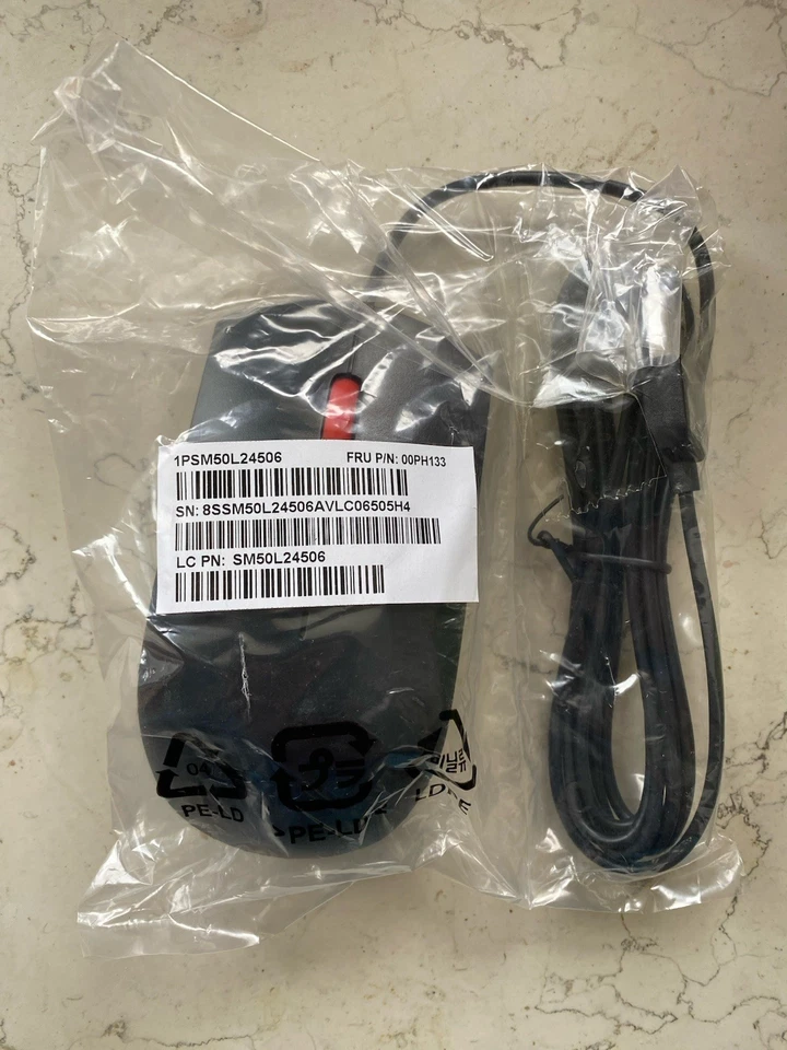 Lenovo  Maus optisch USB schwarz 3 Tasten Scrolling-Rad 45J4889, SM-8823, 00PH13