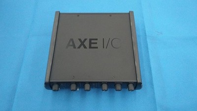 IK Multimedia AXE I/O SOLO Guitar Audio Interface - 2 In/3 Out -Mac/Win/iOS Used