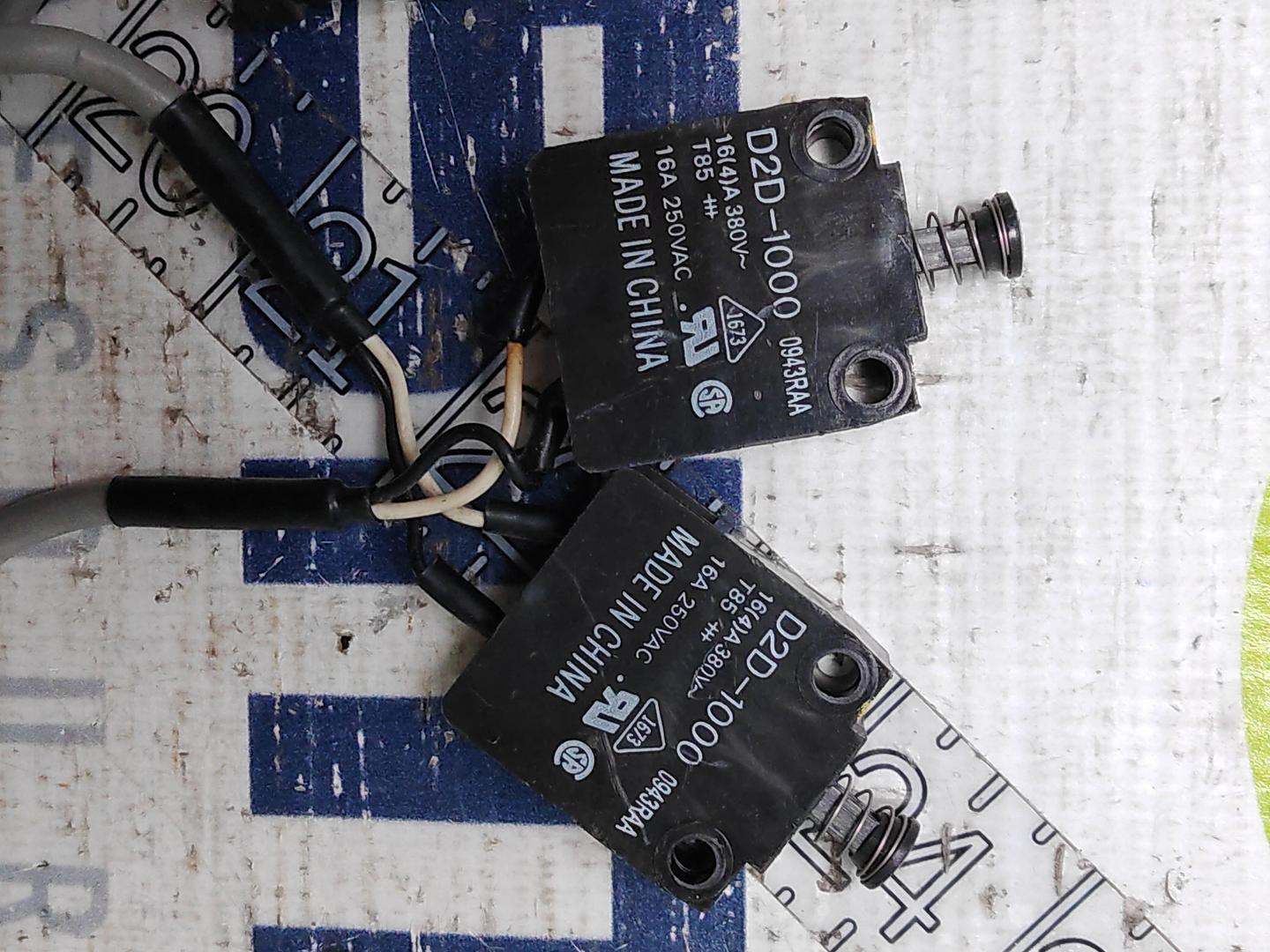 OMRON D2D-1000 D2D1000 POWER SWITCH- LOT OF 2 UNITS