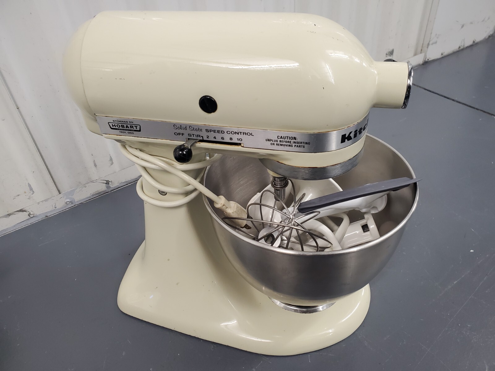 KitchenAid Hobart Model K45SS Vintage 10 Speed Mixer W/ Two Attachments