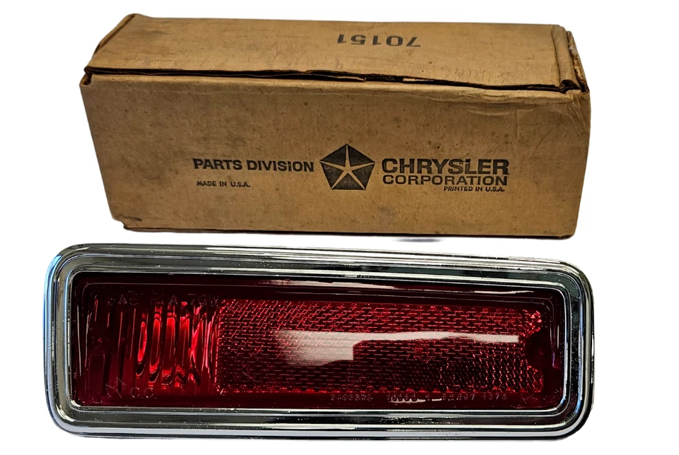 Dodge Coronet Super Bee R/T 1970 lámpara de señalización lateral trasera izquierda 3403571 nuevo de lote original Foto 2 de 4