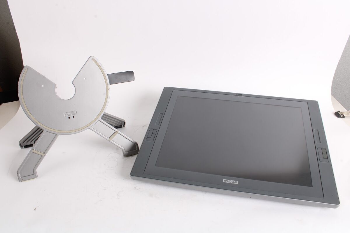 Wacom DTZ-2100 Cintiq 21UX LCD Monitor Display Tablet DTZ Wacom DTZ-2100 Cintiq 21UX LCD Monitor Display Tablet DTZ