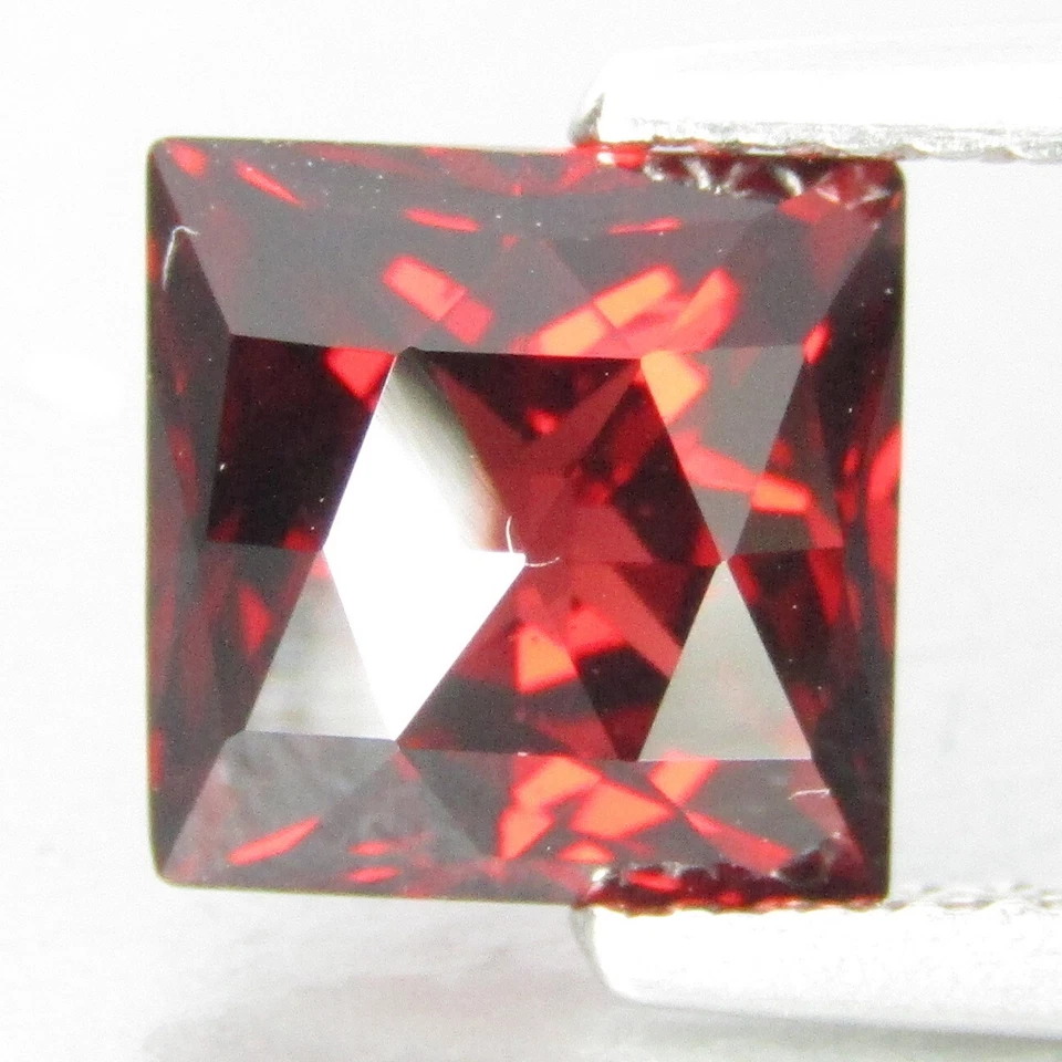 2.57Cts Natural Gorgeous Almandine Garnet 7mm Fashion Square Cut Gemstone - Image 2 of 4