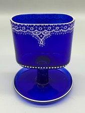 PARAD PRUNK KELCH VASE AUS GLAS MIT EMAILLEMALEREI SPITZENMALEREI UNGARN
