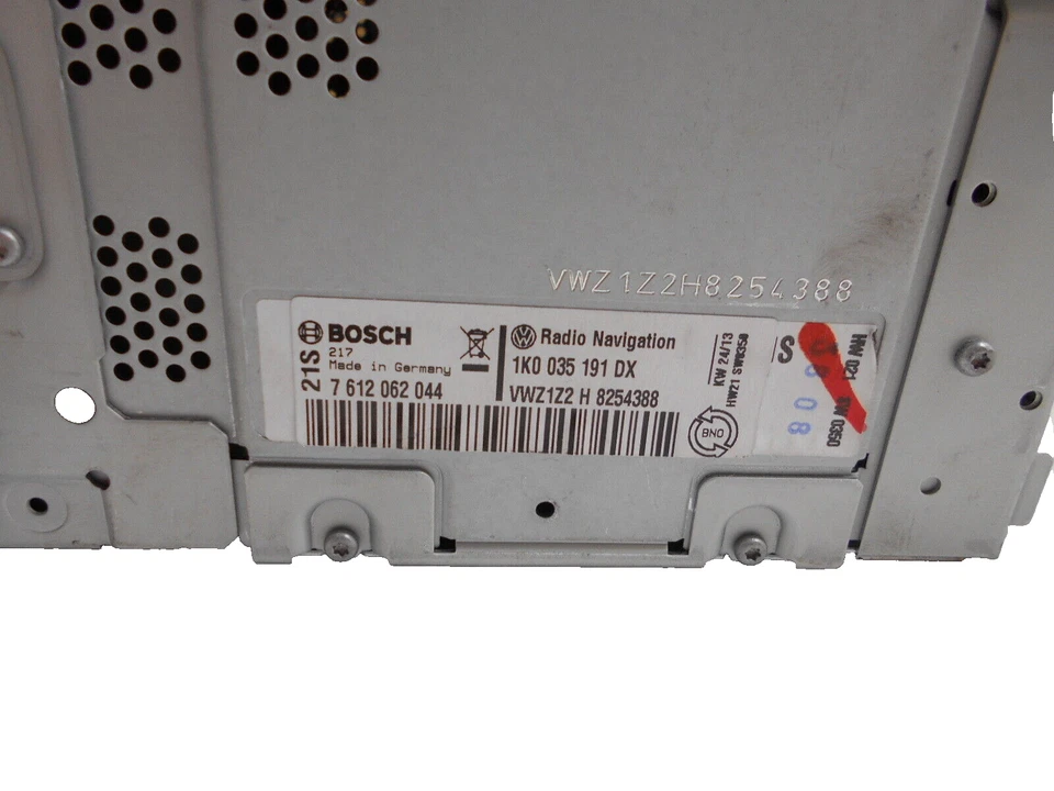 (1031) 1K0035191DX Orig. VOLKSWAGEN Radio Navigationssystem BOSCH - Bild 4 von 4