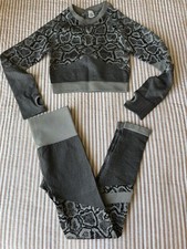 Women's 2-Piece Seamless Ribbed Workout Set XS Leggings Long Sleeve Top Beige