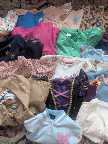 GIRLS CLOTHES BUNDLE X 21. AGE 2/3 YEARS - Picture 3 of 11