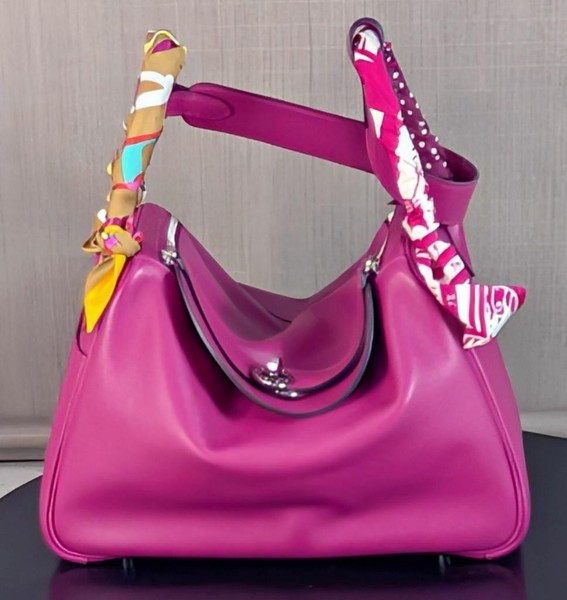 HERMES "Evercolor Lindy 30" MM Rose Pourpre Cyclamen Purple Hand Bag Shoulder