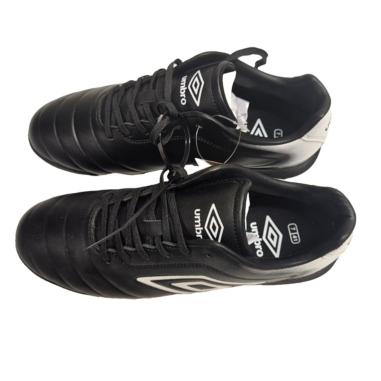 Umbro Calcio TF 10 Football Trainers UK 7 EU 41 Black White Astro Turf