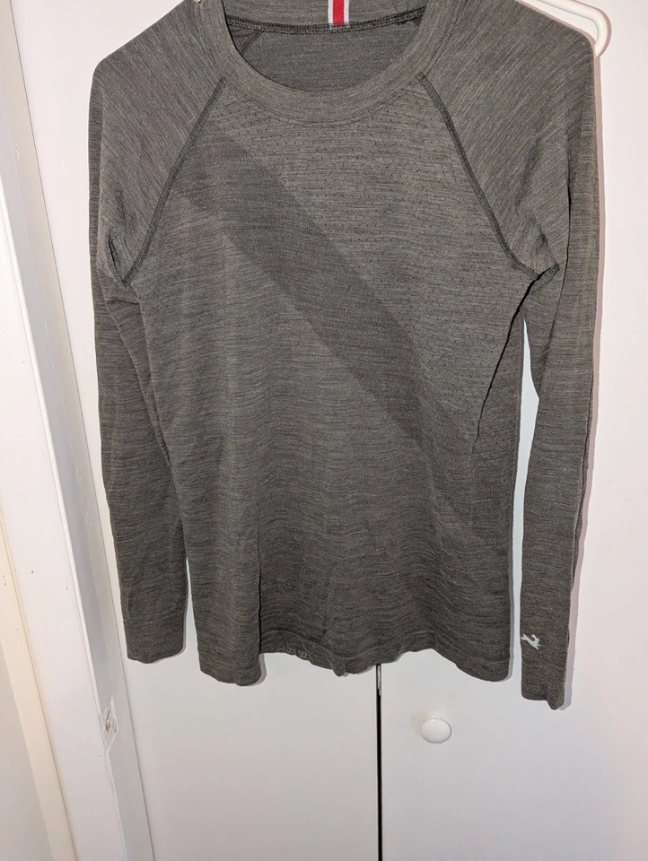 Camisa Tracksmith Brighton Capa Base Mujer Talla M Verde Lana Manga Larga Foto 2 de 4