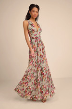 Lulus Leora Sage Floral Pleated Tiered Maxi Dress