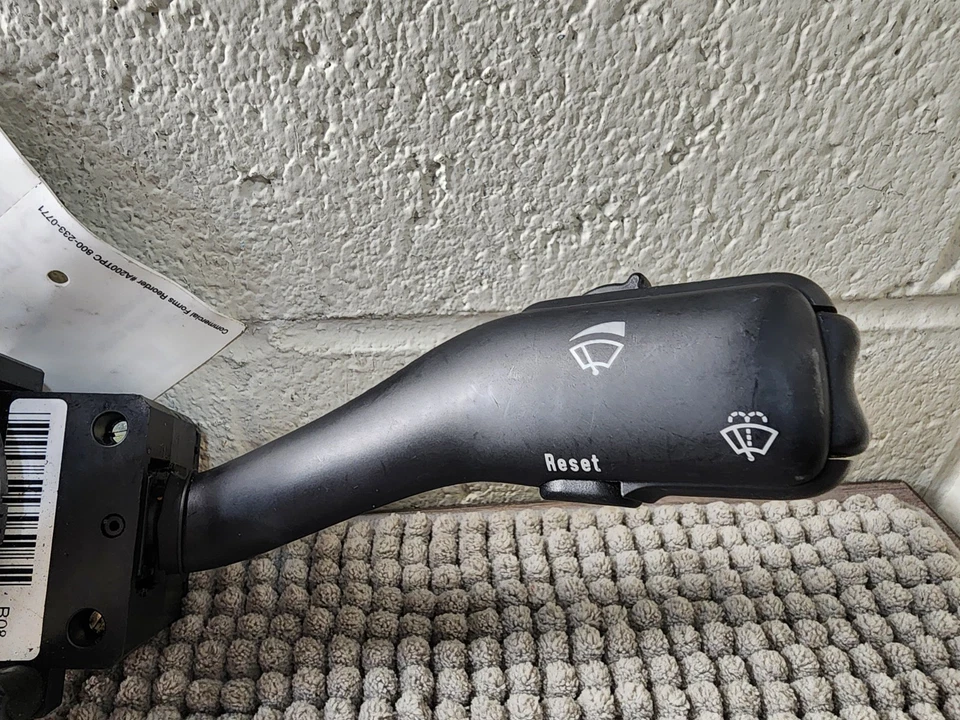 Interruptor de columna de dirección Volkswagen Passat 2002 953 503 G Foto 2 de 4