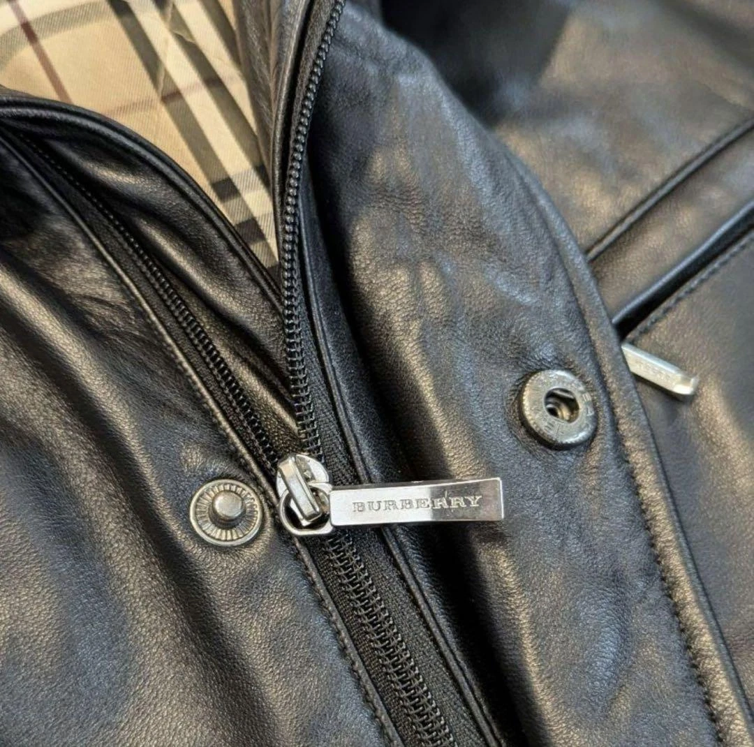 Giacca di pelle Burberry Black Label cappuccio pelle di agnello taglia US M autentica