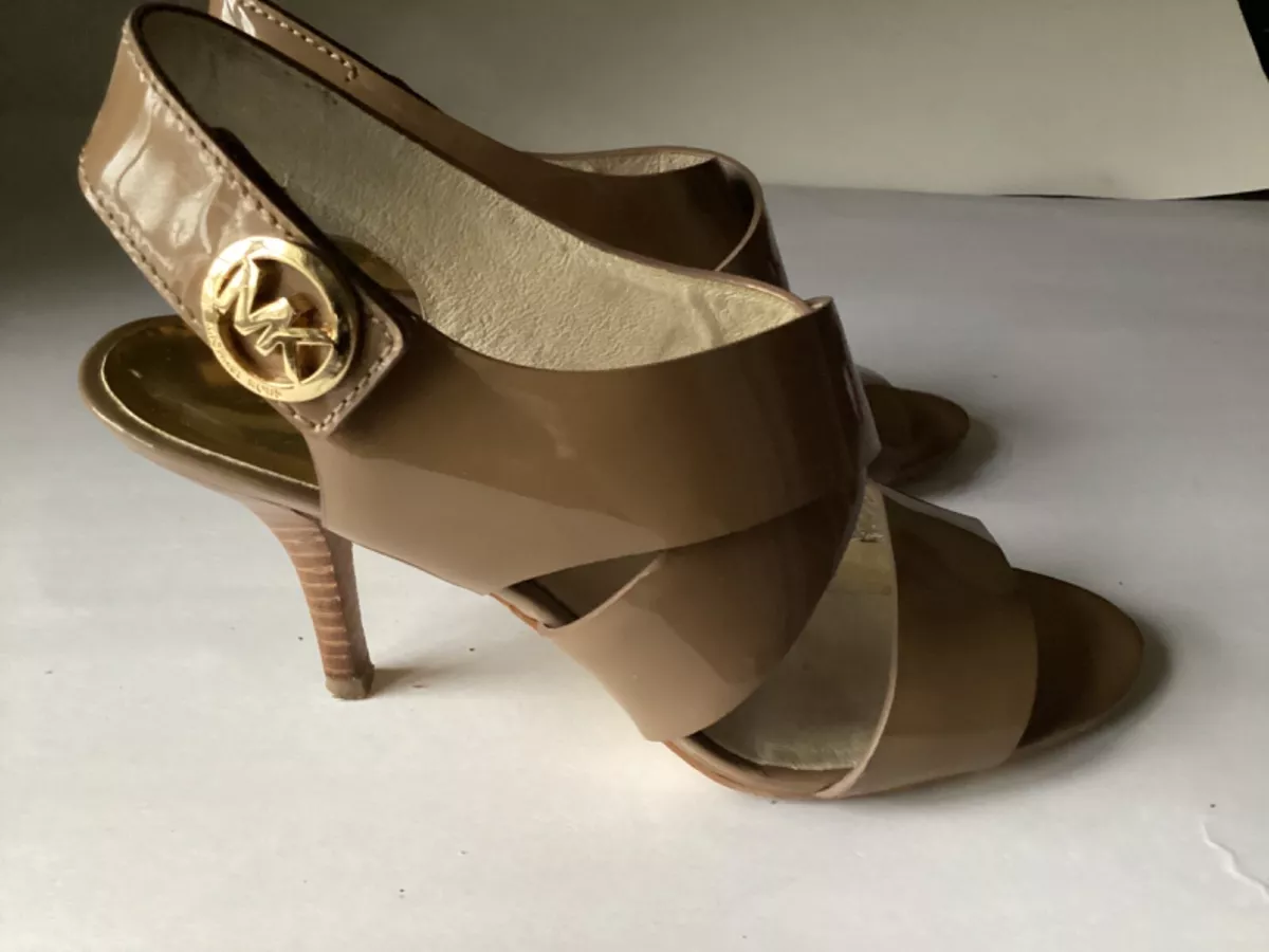 Scuffed sandal online toes
