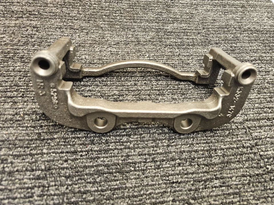 Cardone 14-1127 Disc Brake Caliper Bracket RWD For 2002 - 2005 Cadillac Escalade - Image 3 of 4