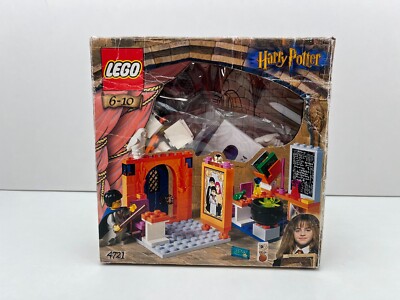 LEGO  Harry Potter 4721 Hogwarts Classroom NEU & OVP MIB NEW