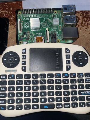 Raspberry Pi 2 Model B v1.1 SBC ARM Cortex-A7 1 GB RAM USB HDMI No Power Supply