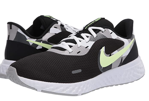 BLACK WHITE-GHOST GREEN NIKE REVOLUTION 