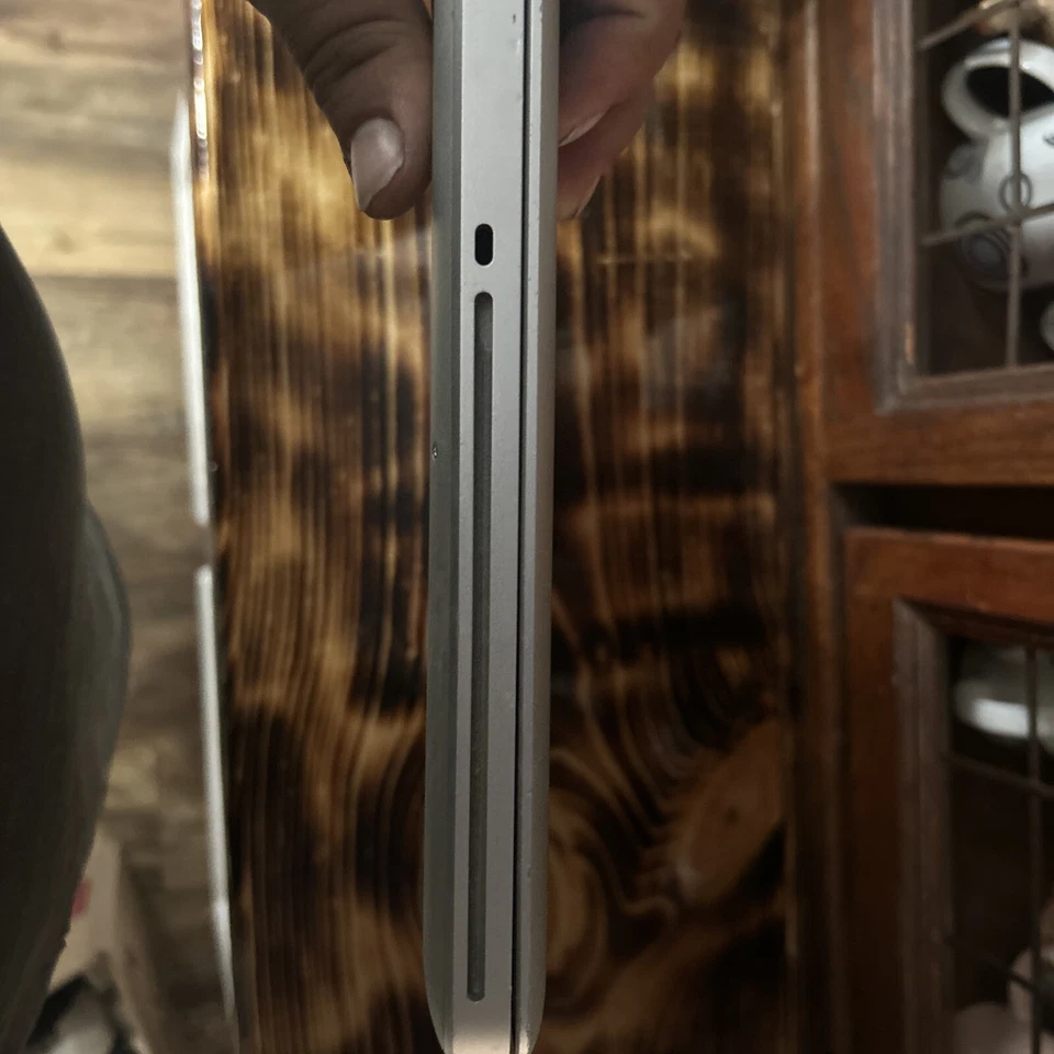 Apple MacBook Pro A1278 13.3 (inch) Laptop See Description - Image 4 of 4