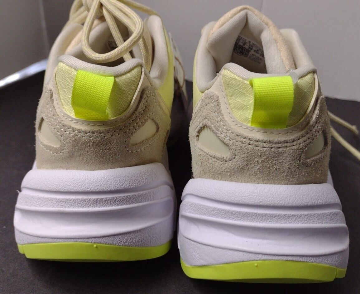 Adidas GW8317 Womens Size 6.5 ZX 22 Originals BOOST Sand Cloud White Yellow Tint Adidas GW8317 Womens Size 6.5 ZX 22 Originals BOOST Sand Cloud White Yellow Tint