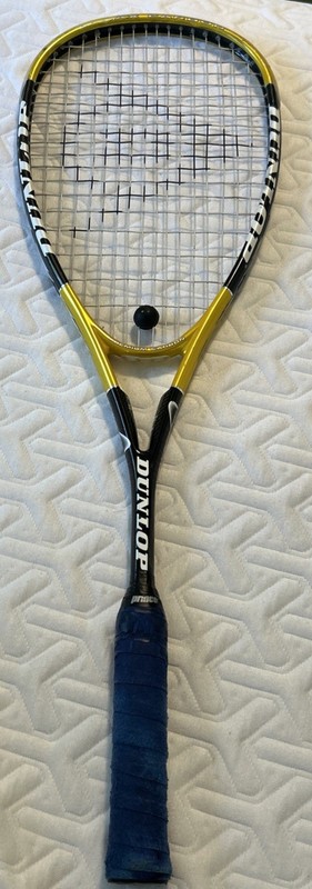 Dunlop C-Max Carbon Squash Racket 525 cm2 headsize Muscle Weave Signature Series