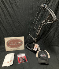 Bowtech Eva Gen 3 RH 50# Stealth Grey W/ Ripc...